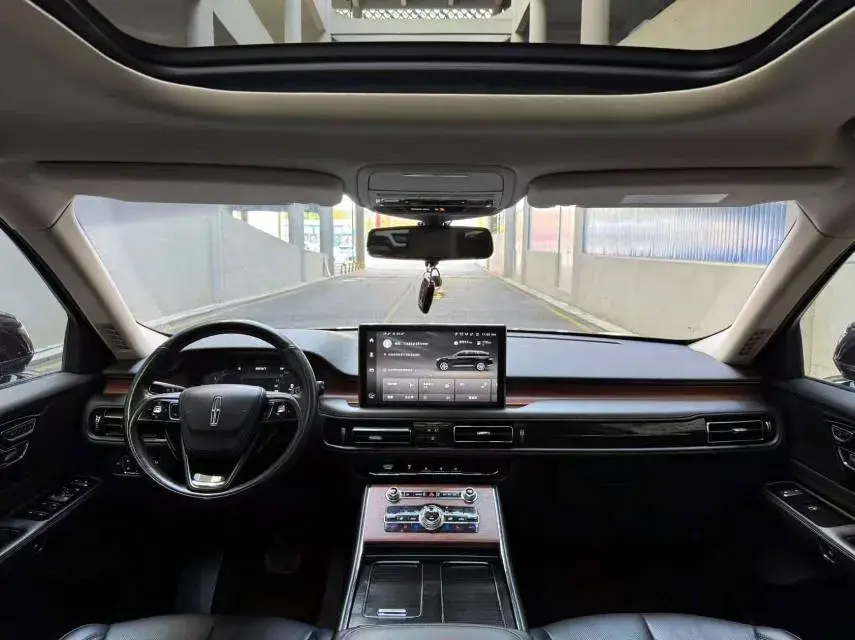 2021 LINCOLN AVIATOR thumbnail 3