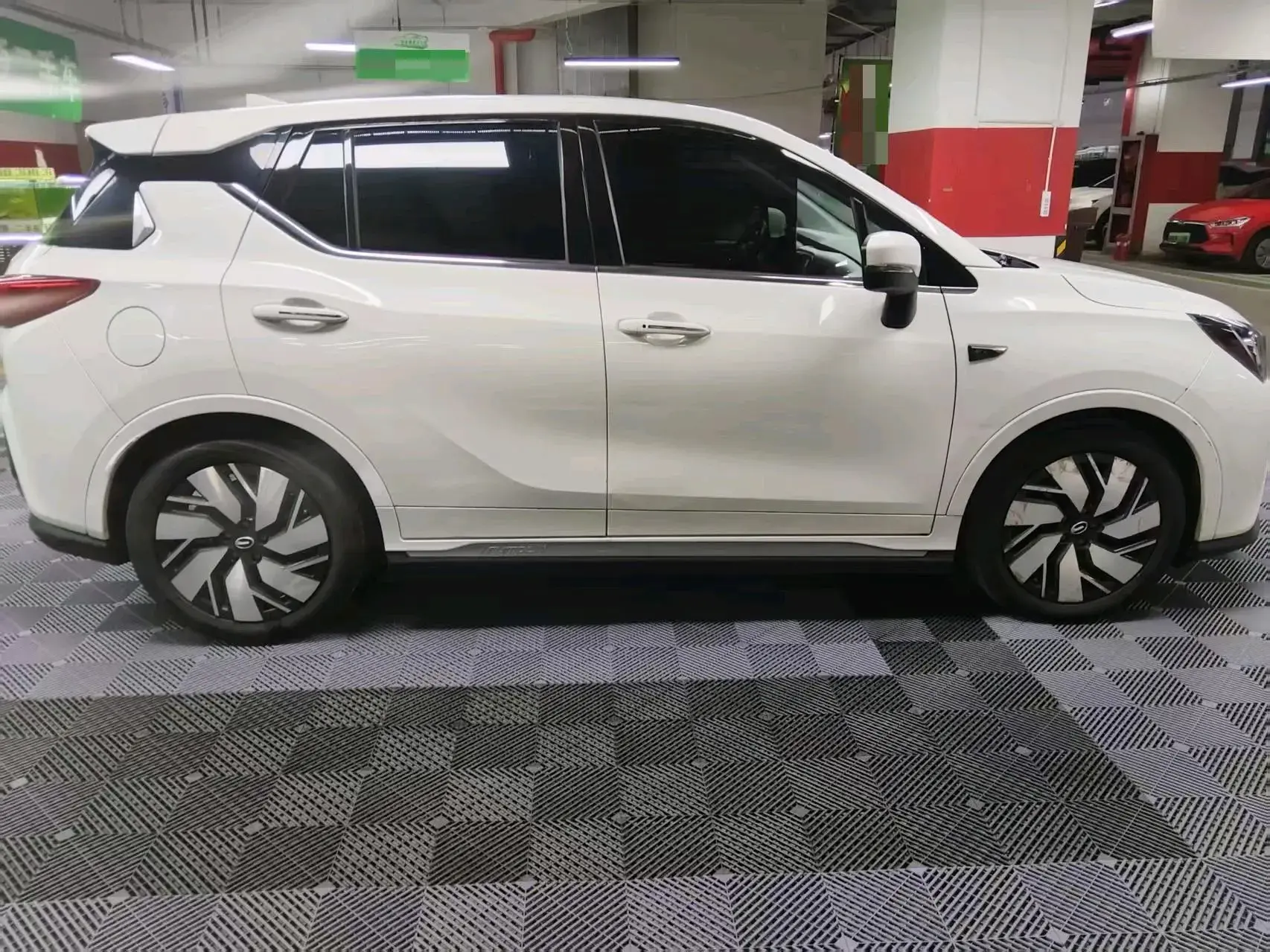 2018 AION TRUMPCHI thumbnail 3