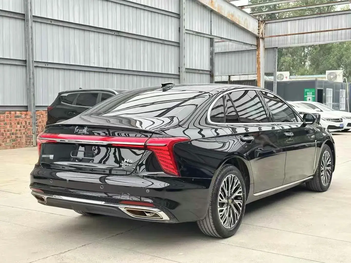 2025 HONGQI H5 thumbnail 4