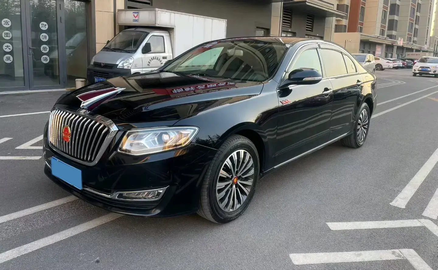 2019 HongQi H7 2.0T 204HP L4 6AT