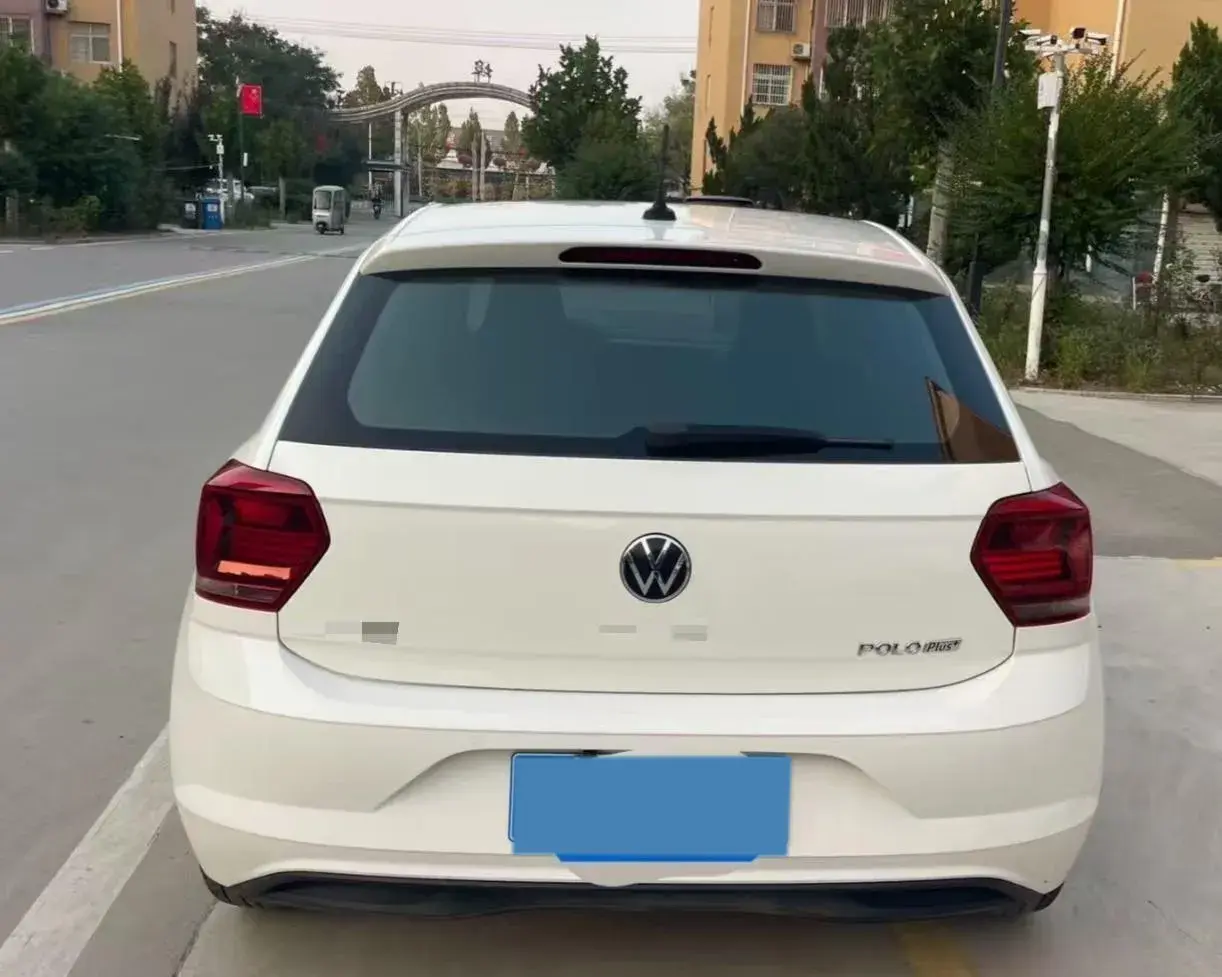 2021 VOLKSWAGEN POLO thumbnail 4