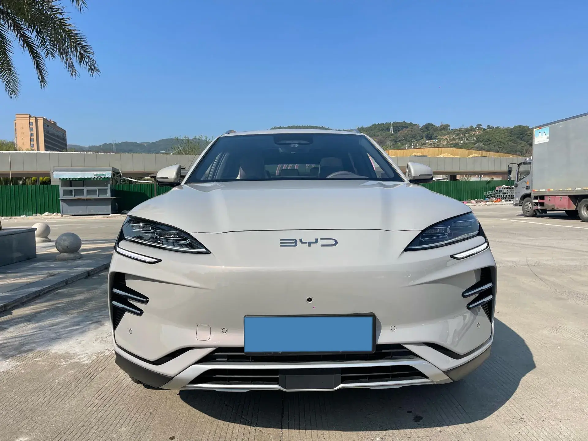 2025 BYD SONG thumbnail 2