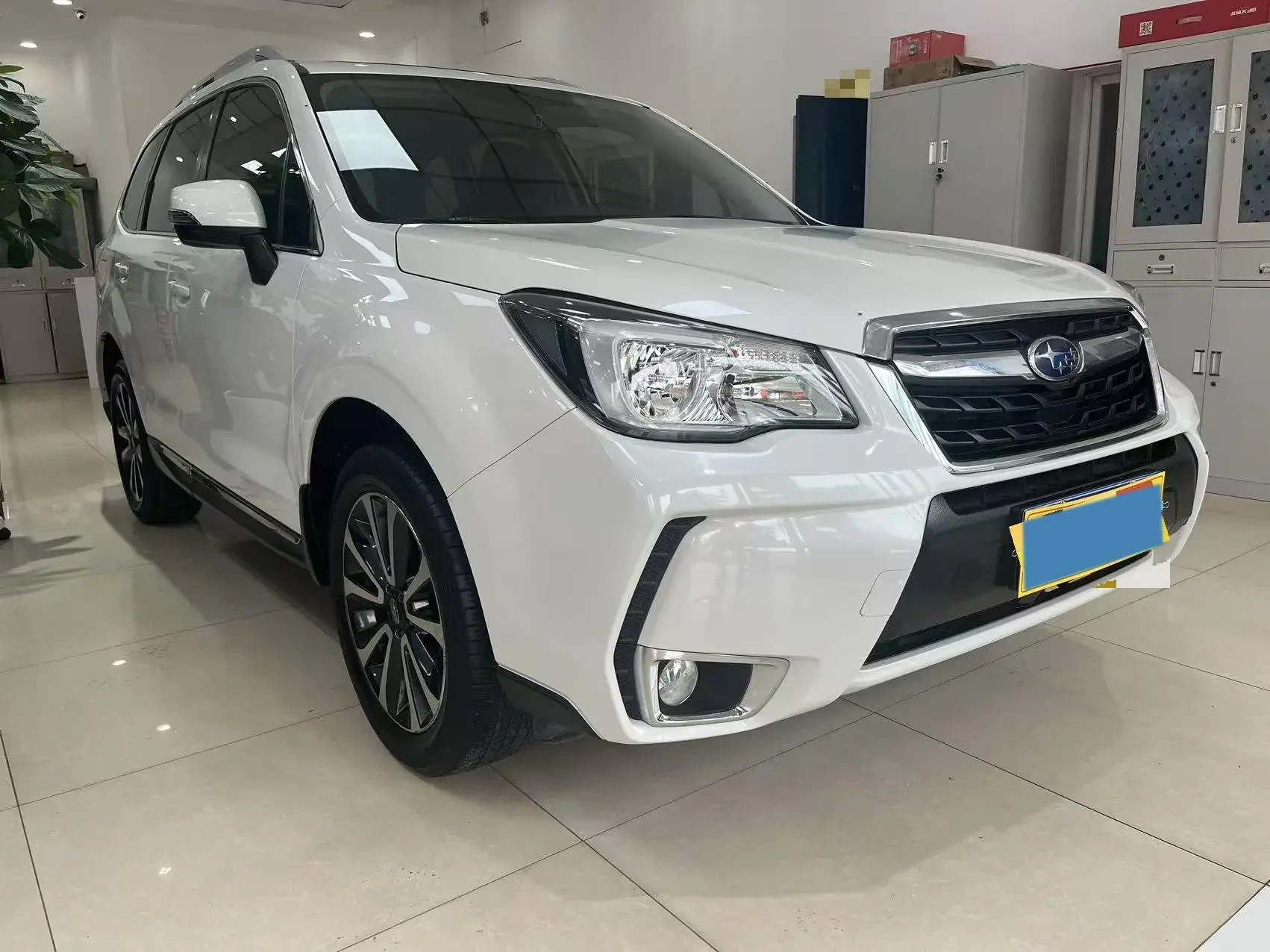 2016 SUBARU FORESTER thumbnail 3