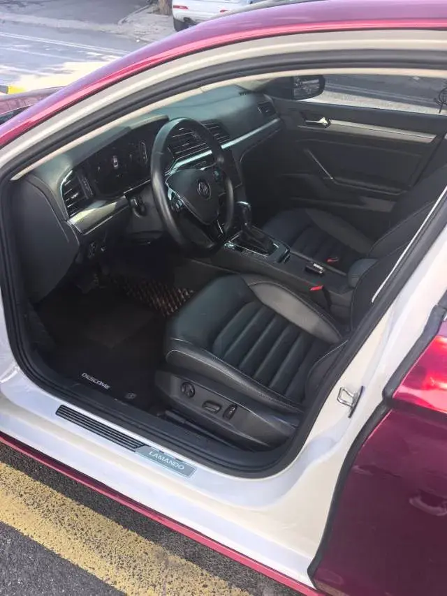 2019 VOLKSWAGEN LAMANDO thumbnail 3