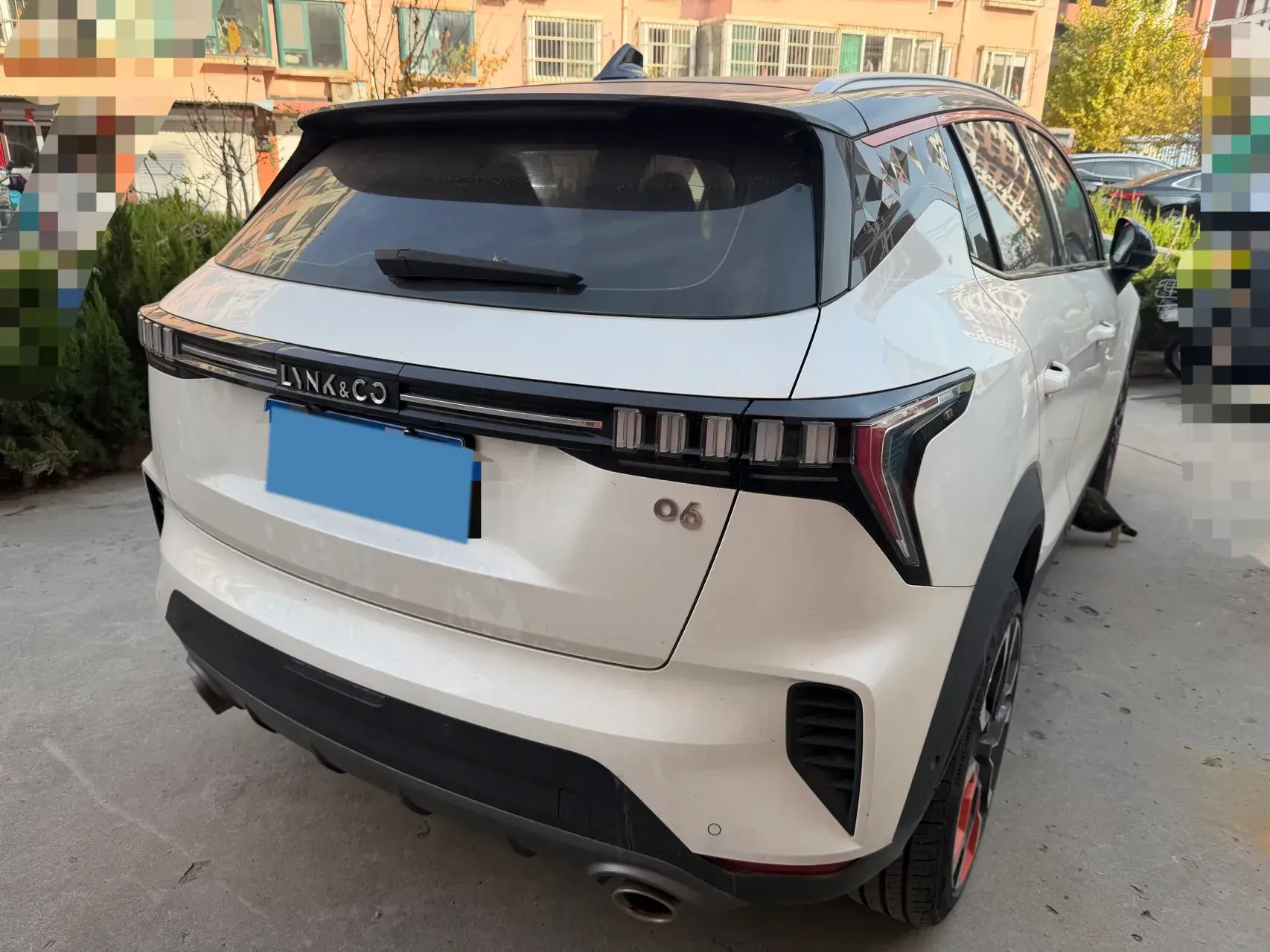 2020 LYNK&CO 06 thumbnail 4