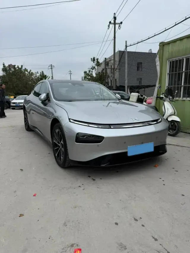 2020 XPENG P7 thumbnail 2