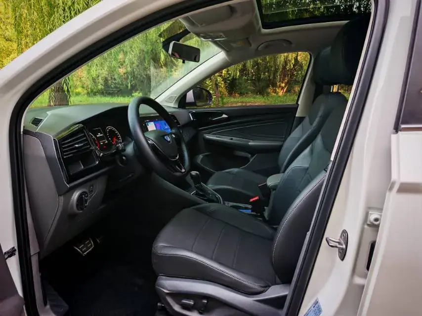 2020 JETTA VS7 thumbnail 3