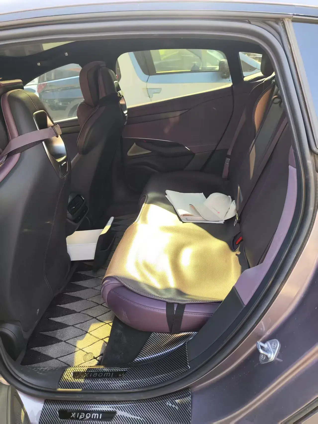 2024 MI SU7 thumbnail 4