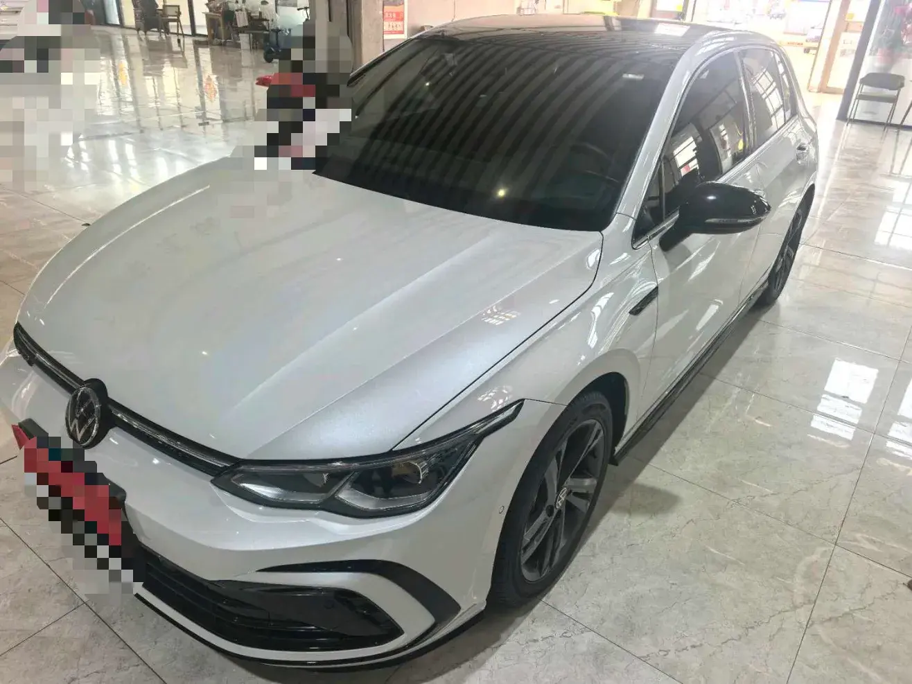 2021 VOLKSWAGEN GOLF view 1