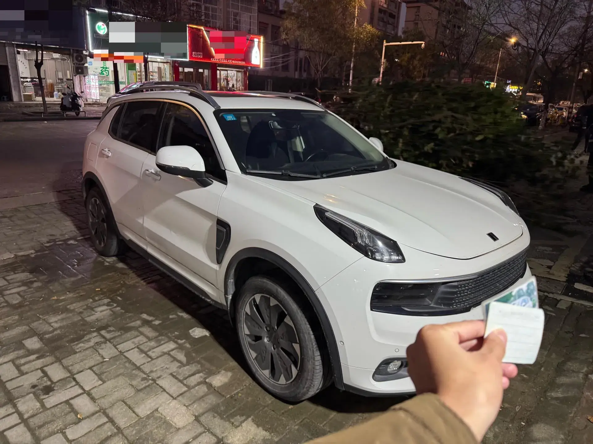 2018 LYNK&CO 01 thumbnail 3