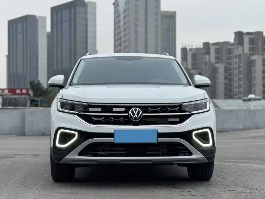 2025 VOLKSWAGEN TAYRON thumbnail 2