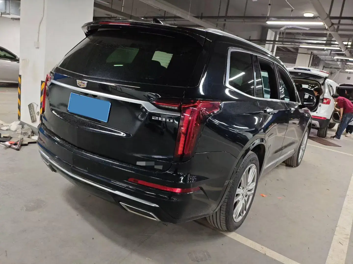 2021 CADILLAC XT6 thumbnail 2