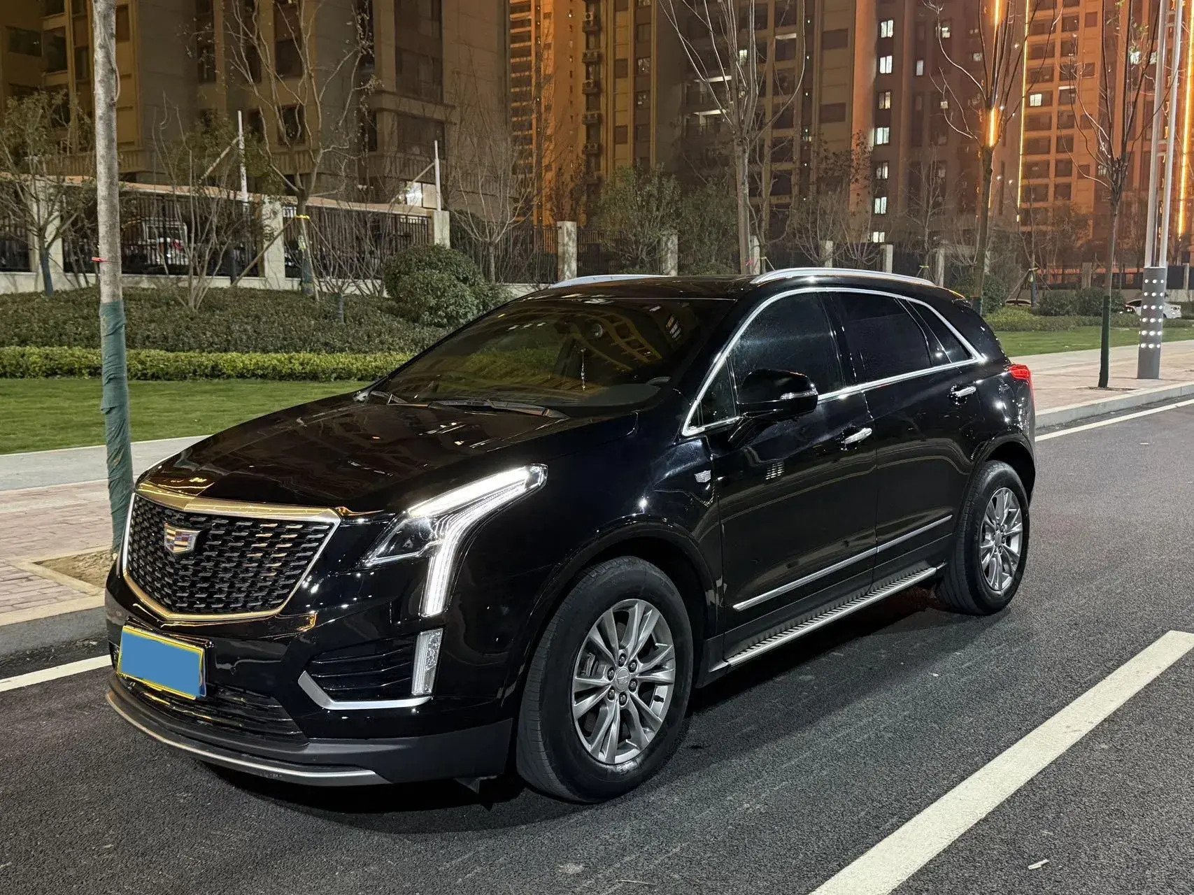 2021 CADILLAC XT5 view 1