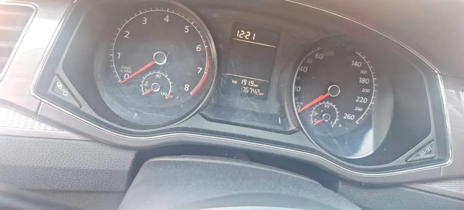 2017 VOLKSWAGEN PASSAT thumbnail 3