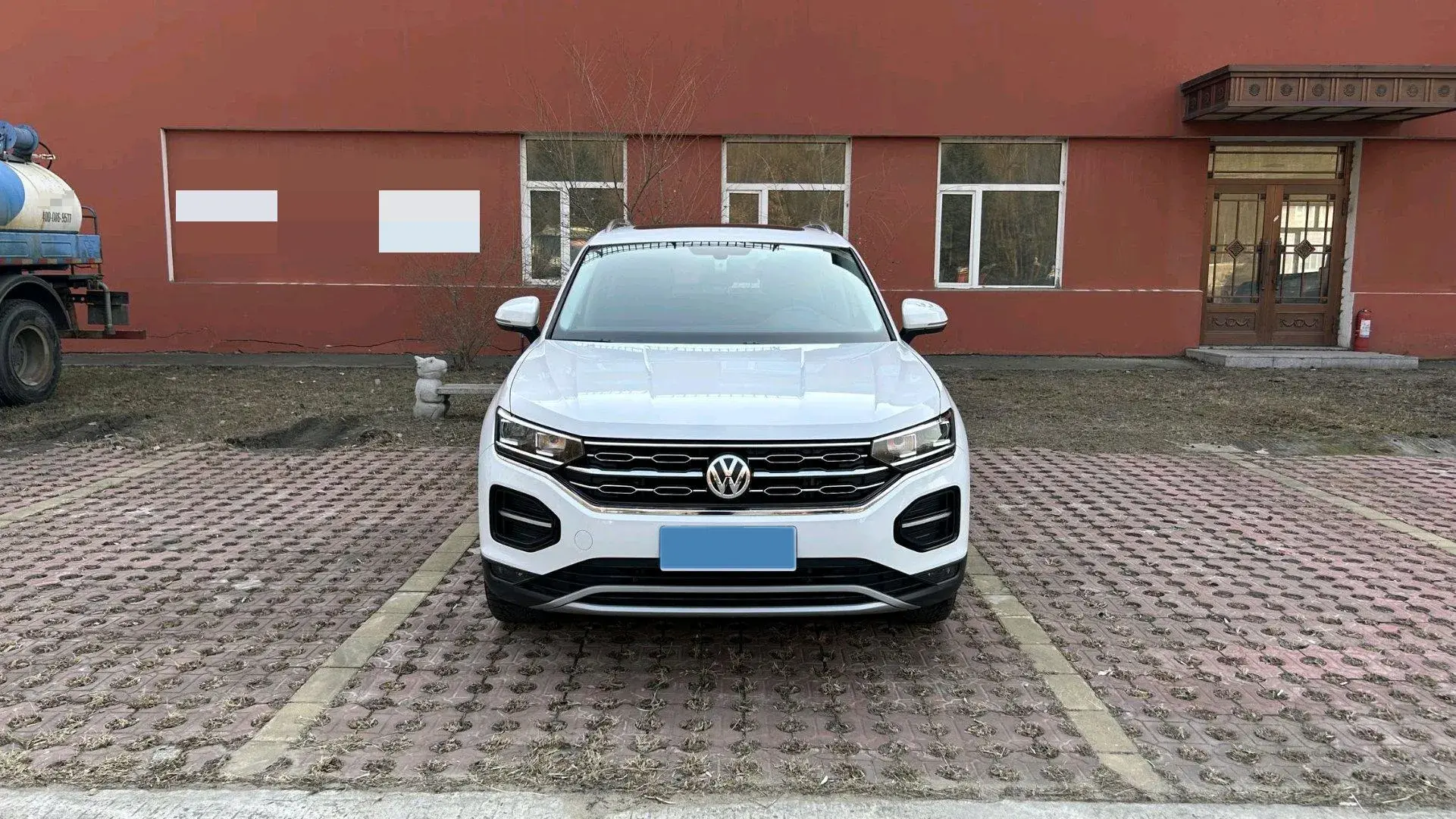 2021 VOLKSWAGEN TAYRON thumbnail 2