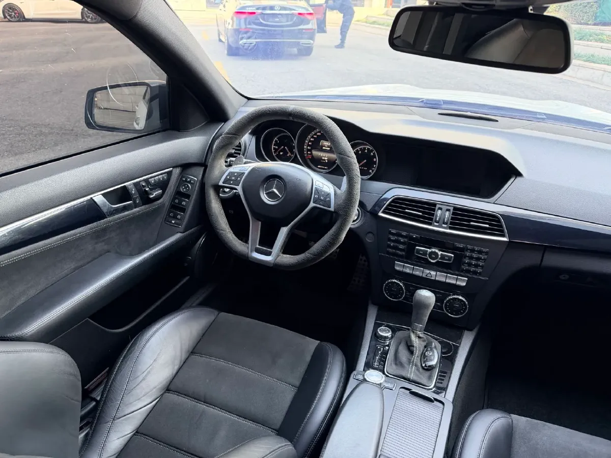 2014 Mercedes-Benz C AMG 6.2L 507HP V8 7AT,autocango,china used car exporter,china ev exporter,chinese used car exporter,chinese used ev exporter