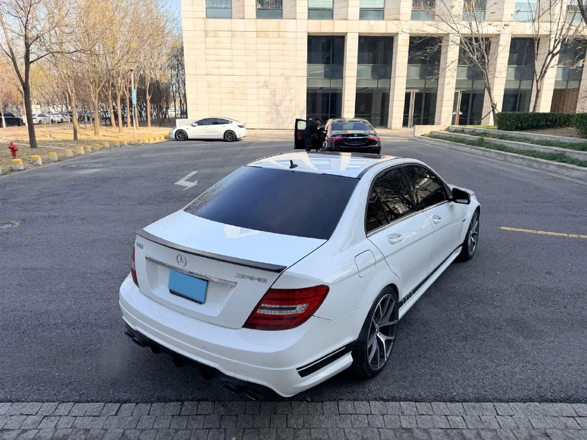 2014 Mercedes-Benz C AMG 6.2L 507HP V8 7AT,autocango,china used car exporter,china ev exporter,chinese used car exporter,chinese used ev exporter
