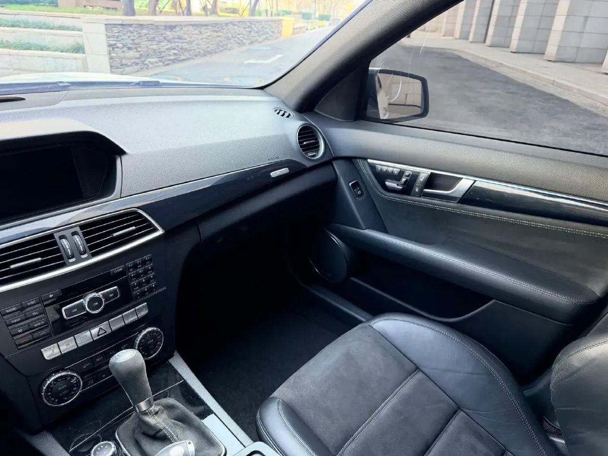 2014 Mercedes-Benz C AMG 6.2L 507HP V8 7AT,autocango,china used car exporter,china ev exporter,chinese used car exporter,chinese used ev exporter