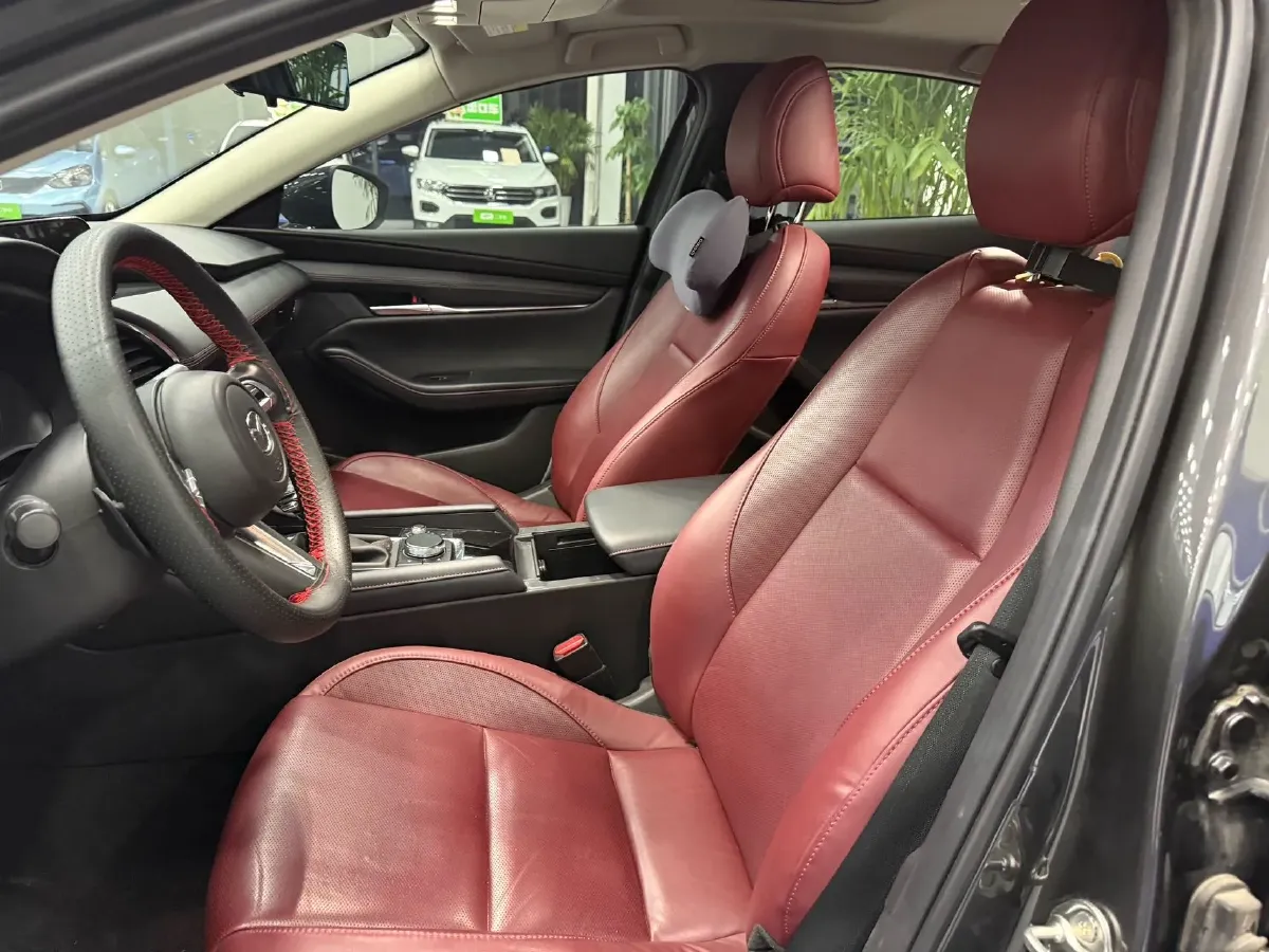 2022 Mazda 3 Axela 2.0L 158HP L4 6AT,autocango,china used car exporter,china ev exporter,chinese used car exporter,chinese used ev exporter