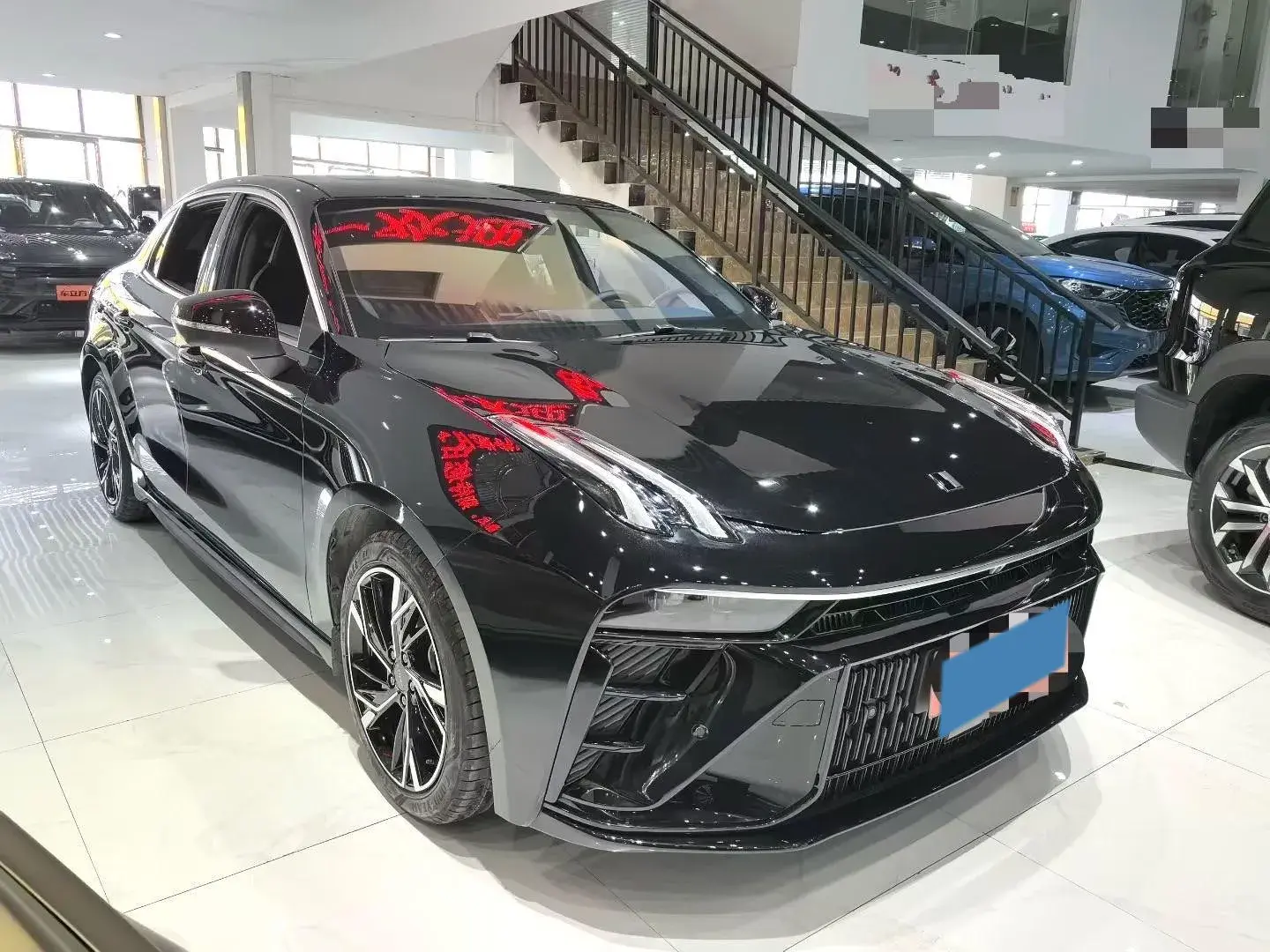 2023 LYNK&CO 03 thumbnail 2