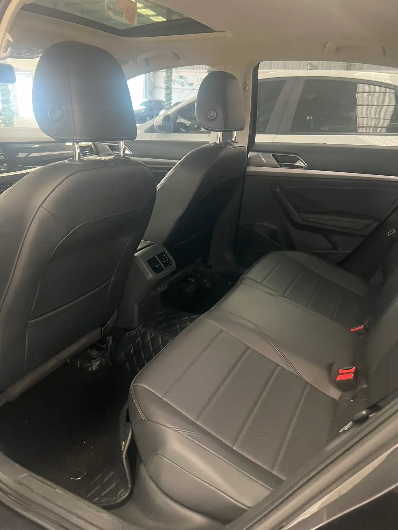 2019 VOLKSWAGEN LAVIDA thumbnail 3