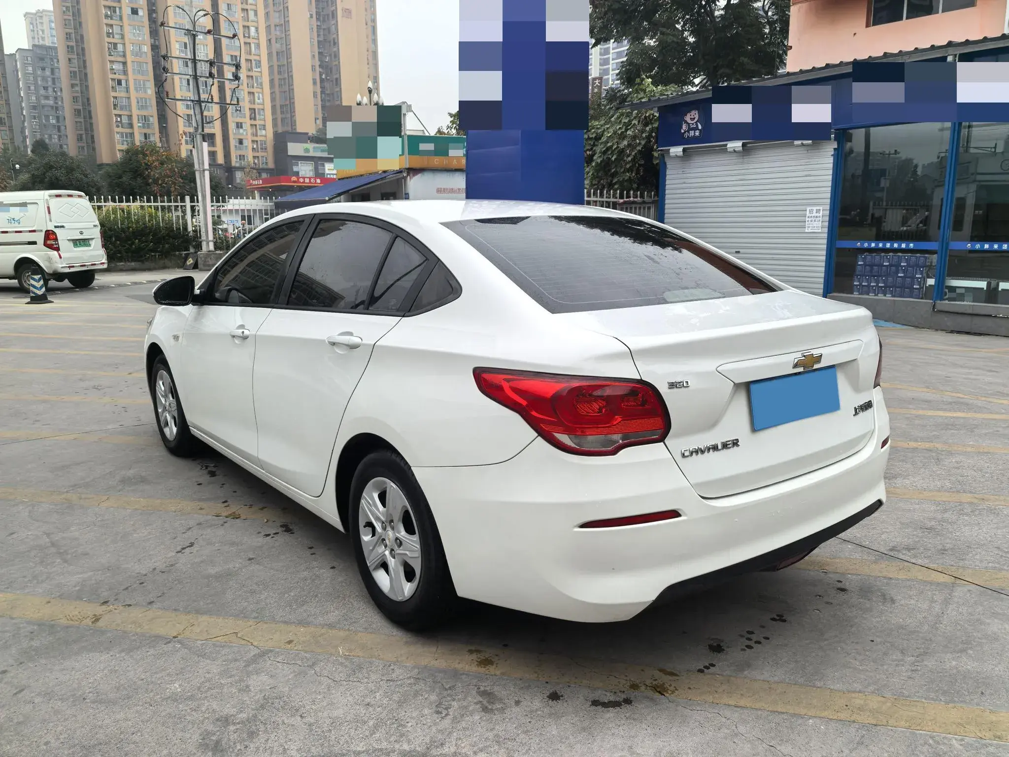 2019 CHEVROLET CAVALIER thumbnail 4