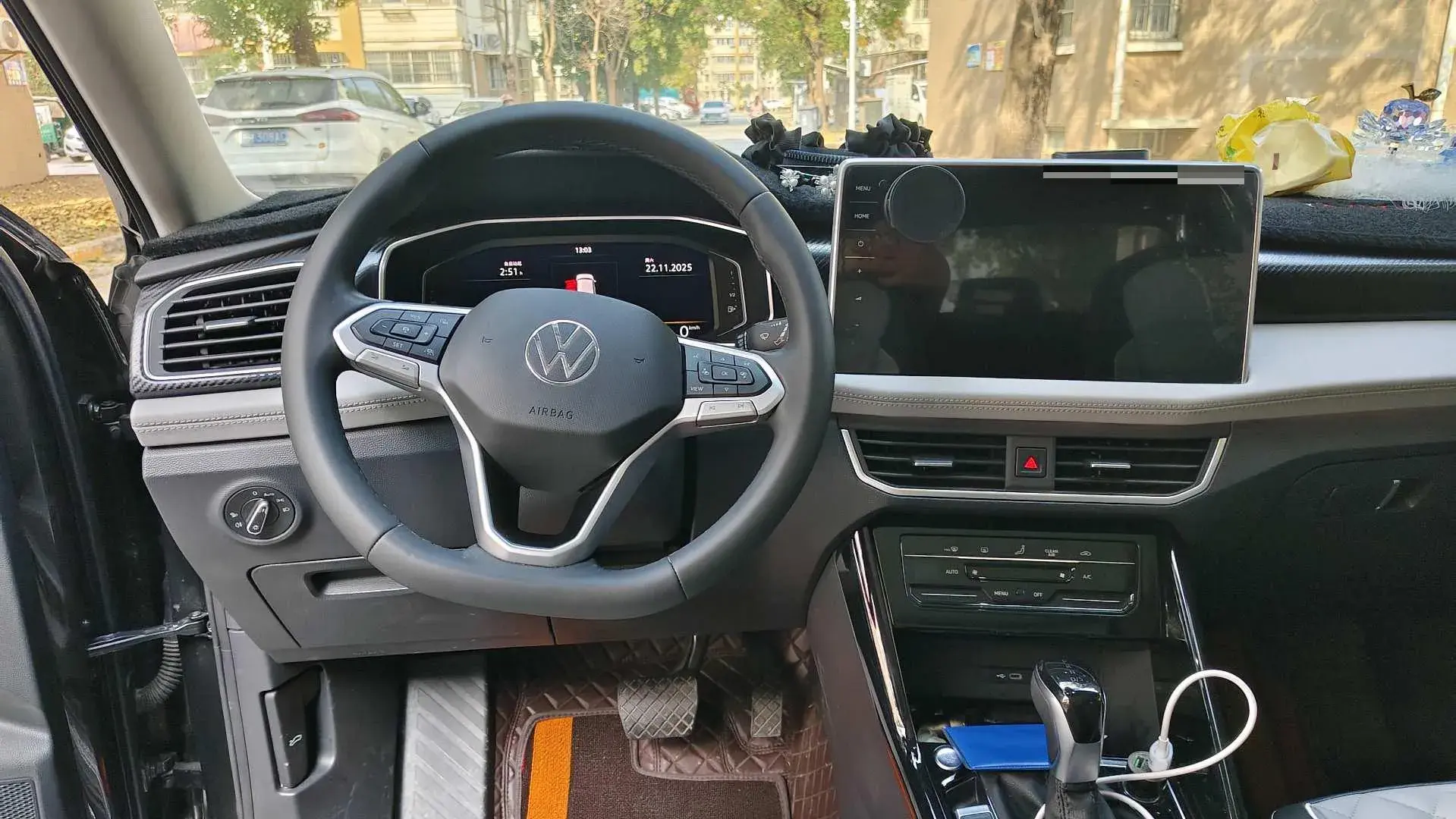 2024 VOLKSWAGEN TAYRON thumbnail 4