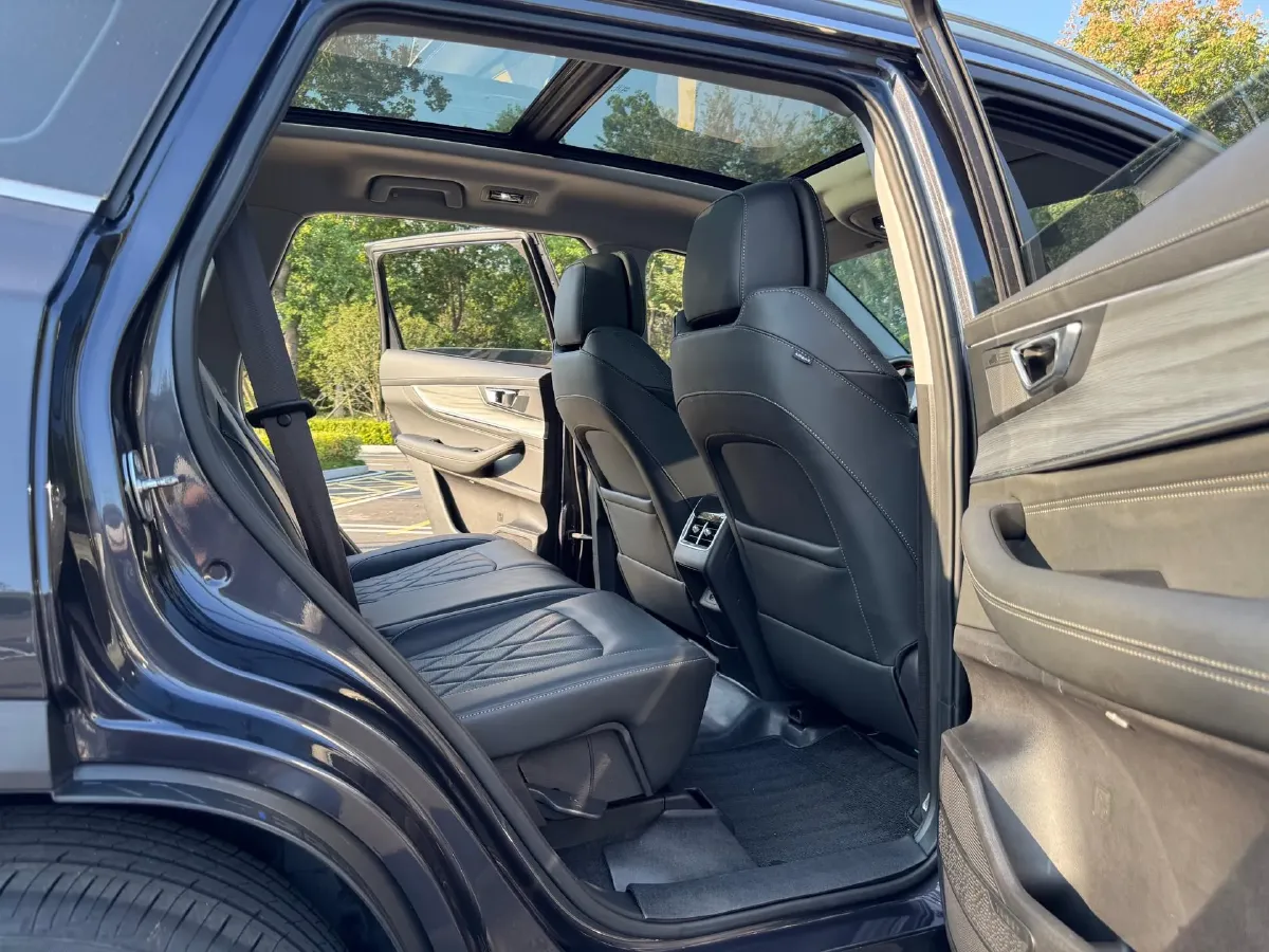 2022 Chery Tiggo 8 Plus e+ 1.5T 156HP L4 3DHT PHEV 19.27KWH,autocango,china used car exporter,china ev exporter,chinese used car exporter,chinese used ev exporter