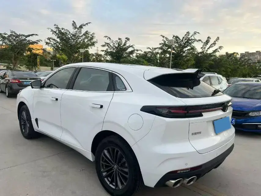 2024 CHANGAN UNI-K thumbnail 3