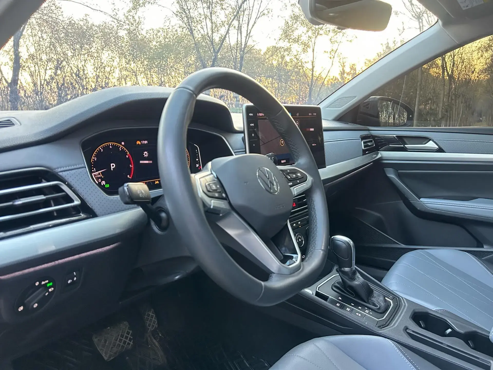 2024 VOLKSWAGEN LAVIDA thumbnail 4