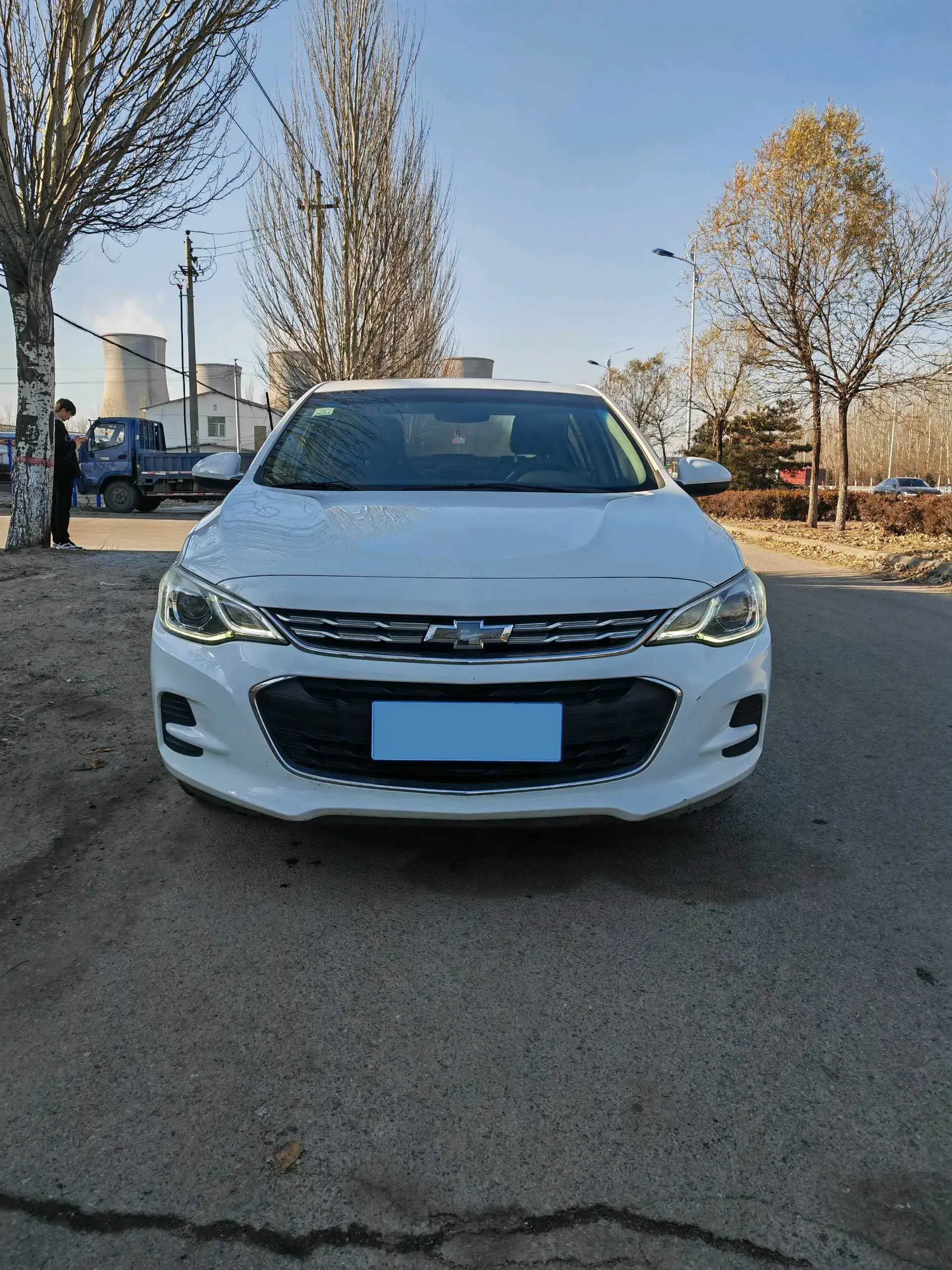 2019 CHEVROLET CAVALIER thumbnail 3