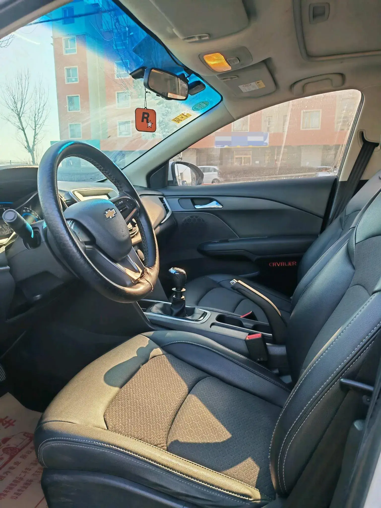 2019 CHEVROLET CAVALIER thumbnail 4