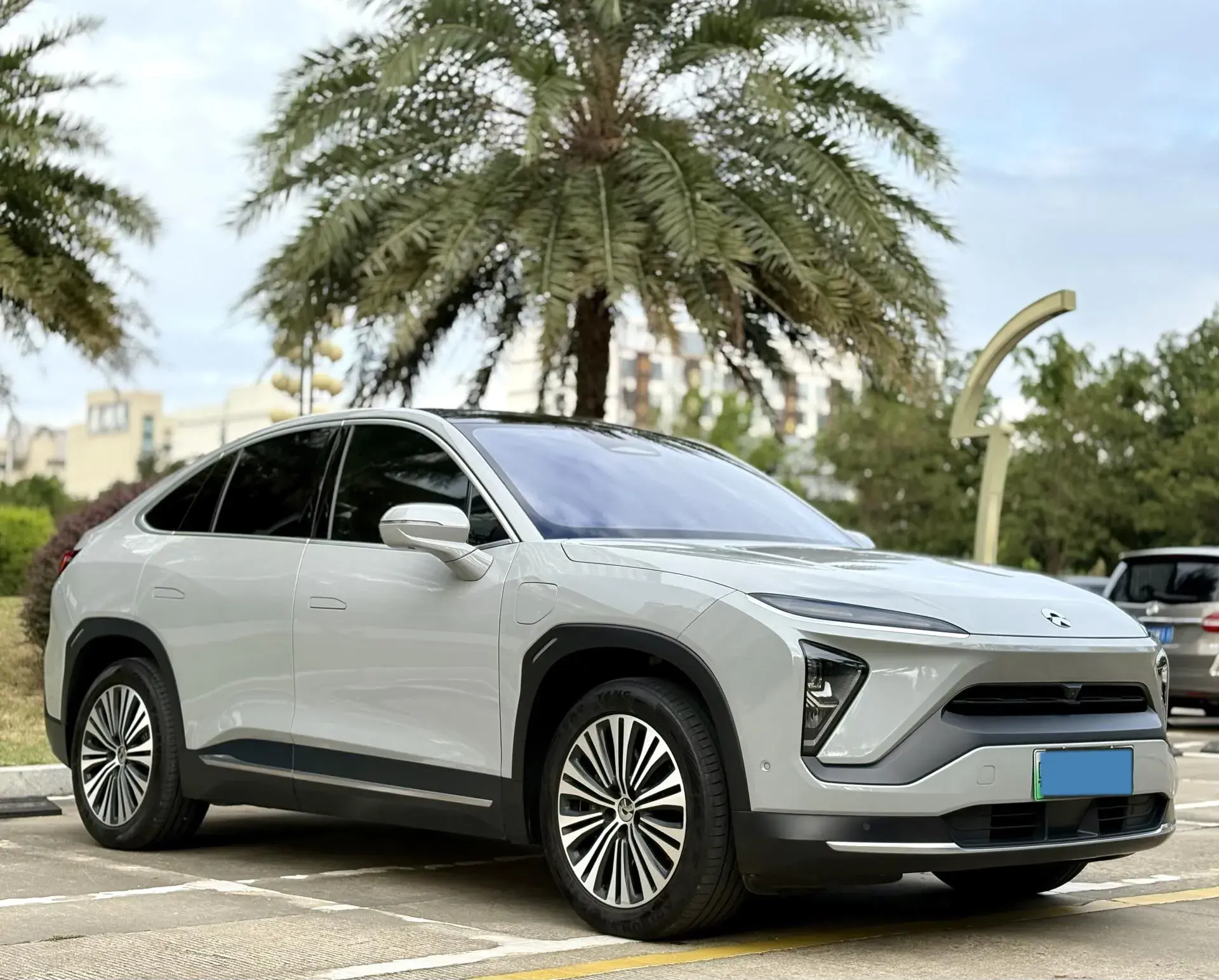 2020 NIO EC6 thumbnail 3