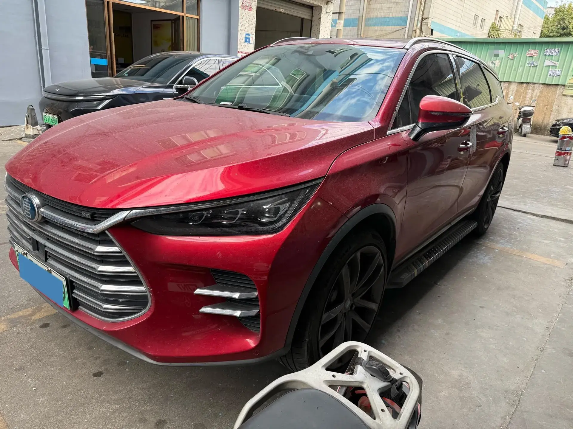 2018 BYD TANG view 1