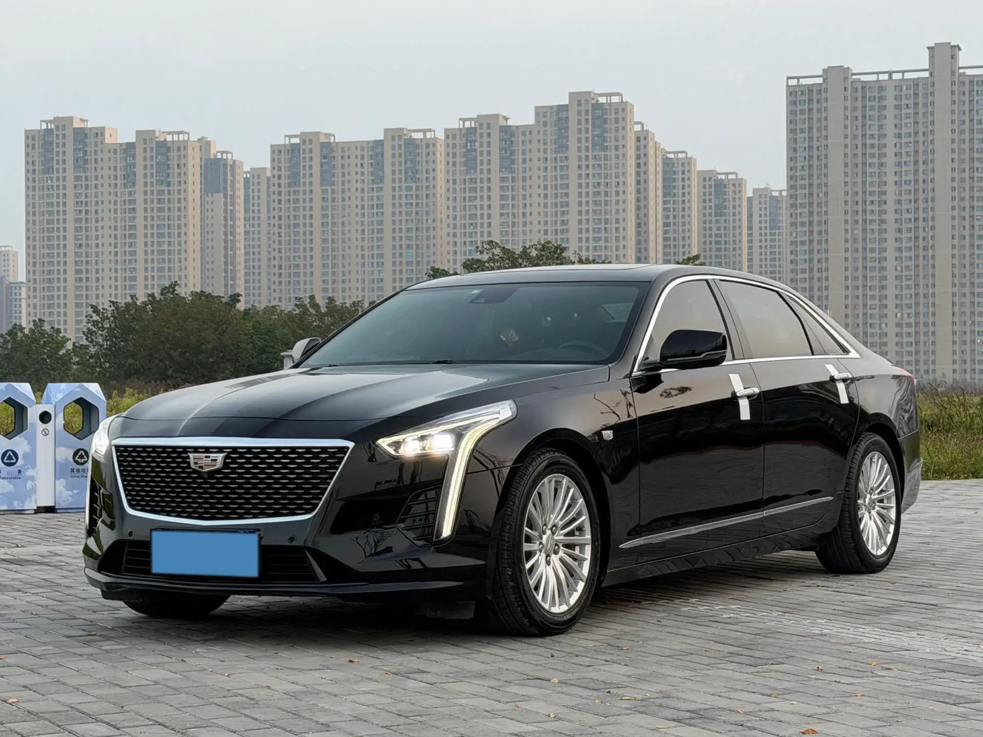 2021 CADILLAC CT6 view 1