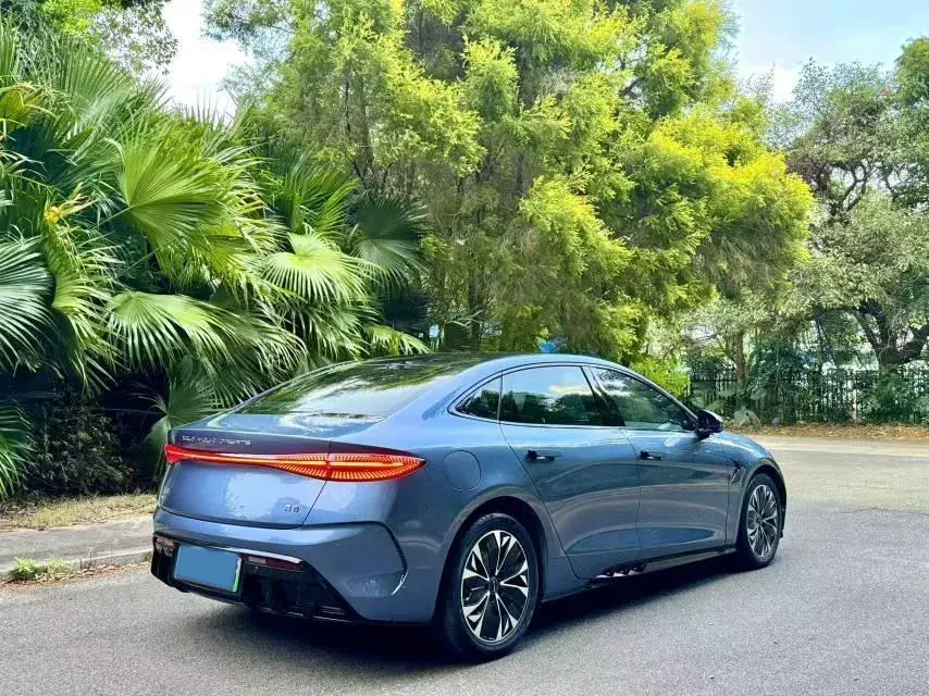 2023 BYD SEAL thumbnail 4