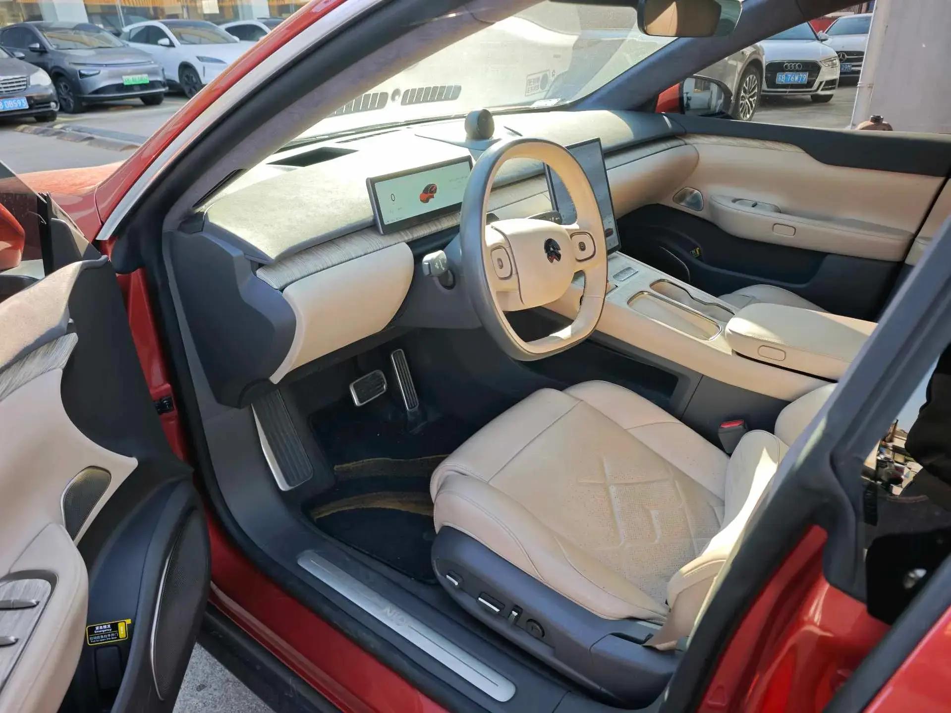 2021 VOLKSWAGEN ID.6 thumbnail 3