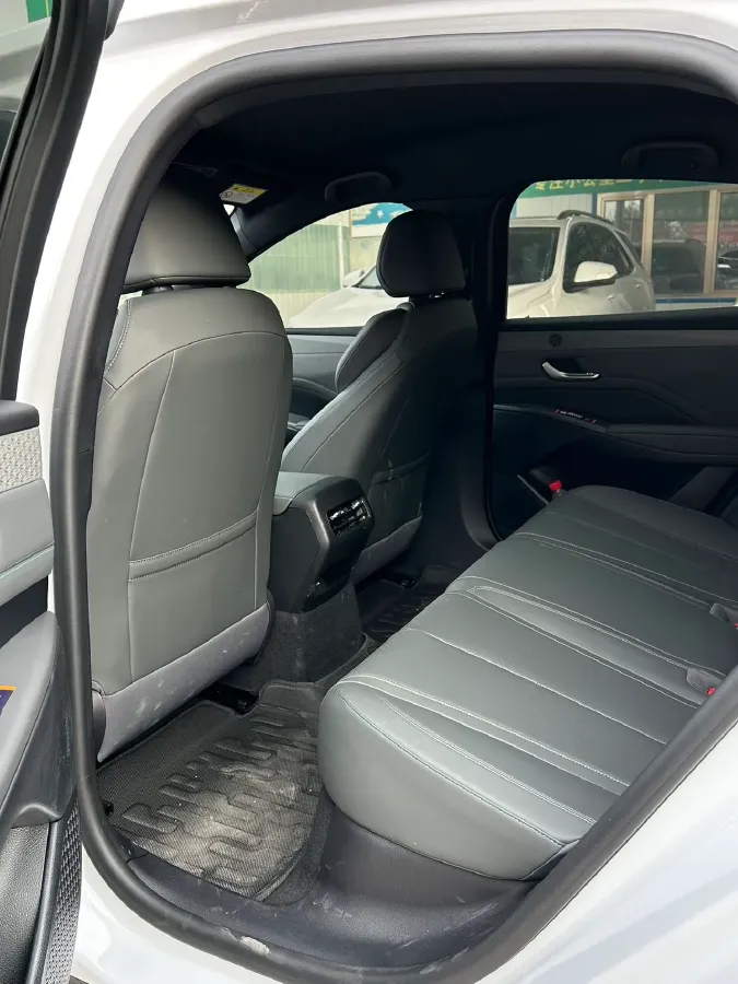 2025 BYD Qin Plus 1.5L 101HP L4 E-CVT PHEV 7.68KWH,autocango,china used car exporter,china ev exporter,chinese used car exporter,chinese used ev exporter