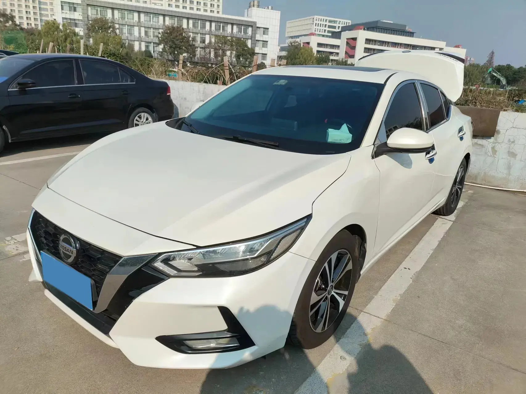 2021 NISSAN SYLPHY view 1