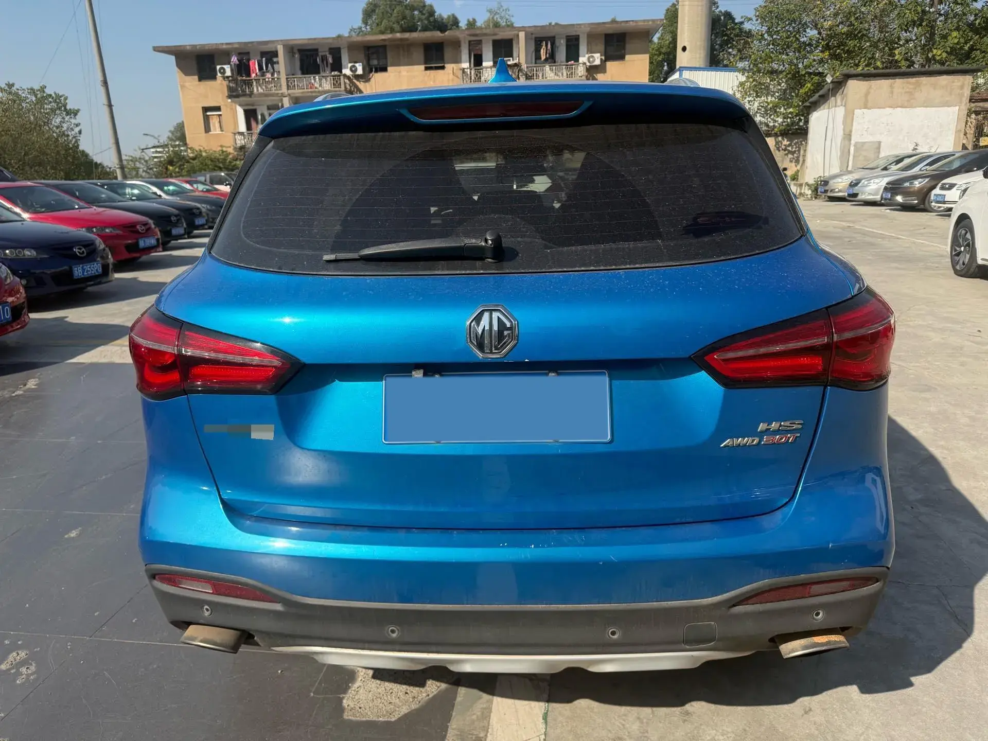 2018 MG HS thumbnail 4