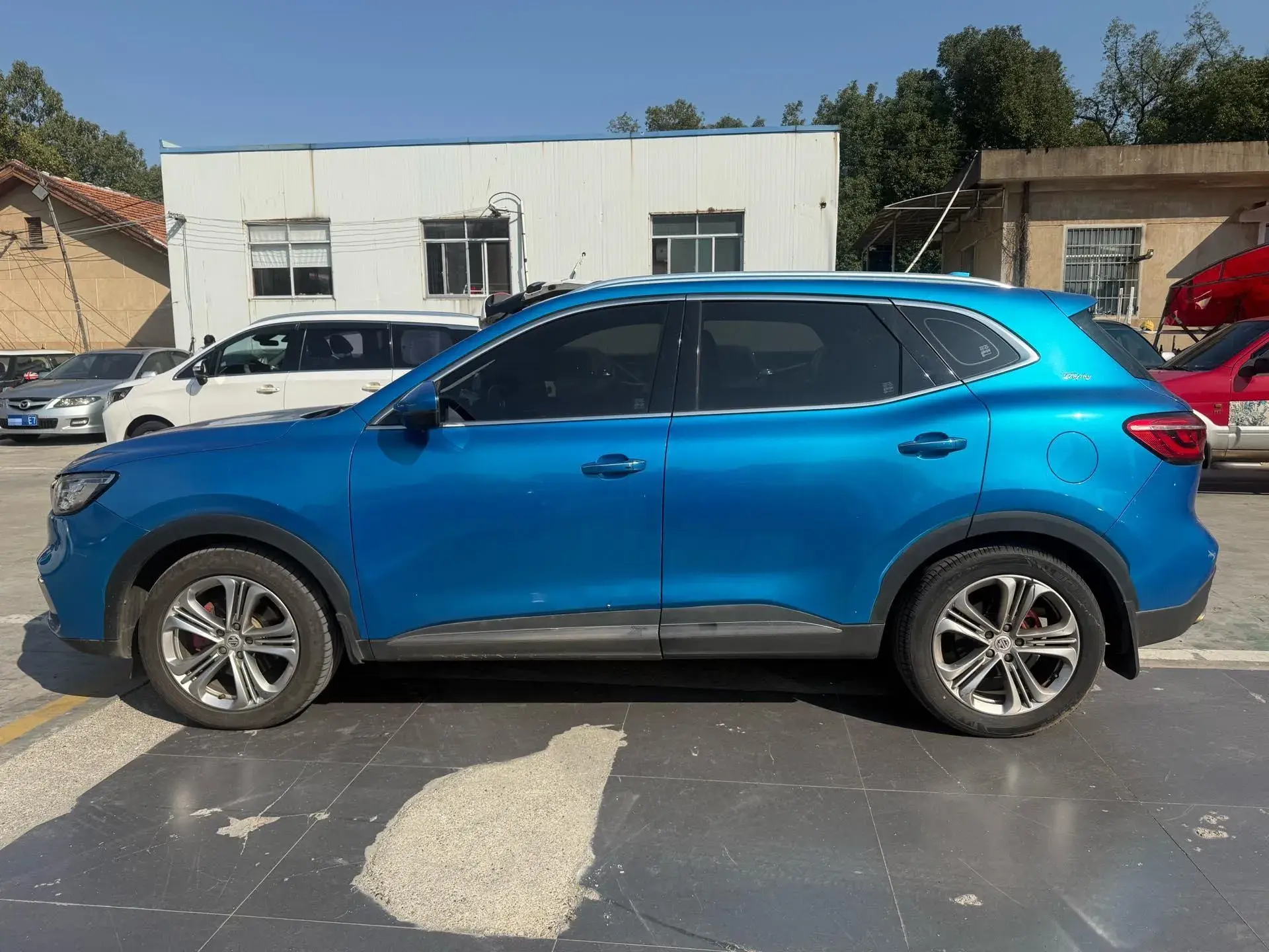 2018 MG HS thumbnail 3