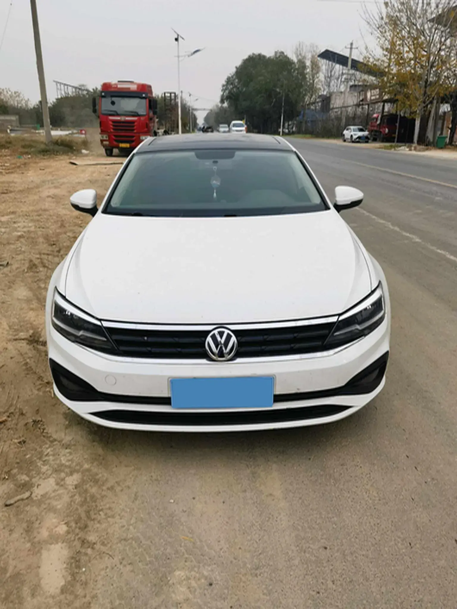 2019 VOLKSWAGEN LAMANDO thumbnail 2
