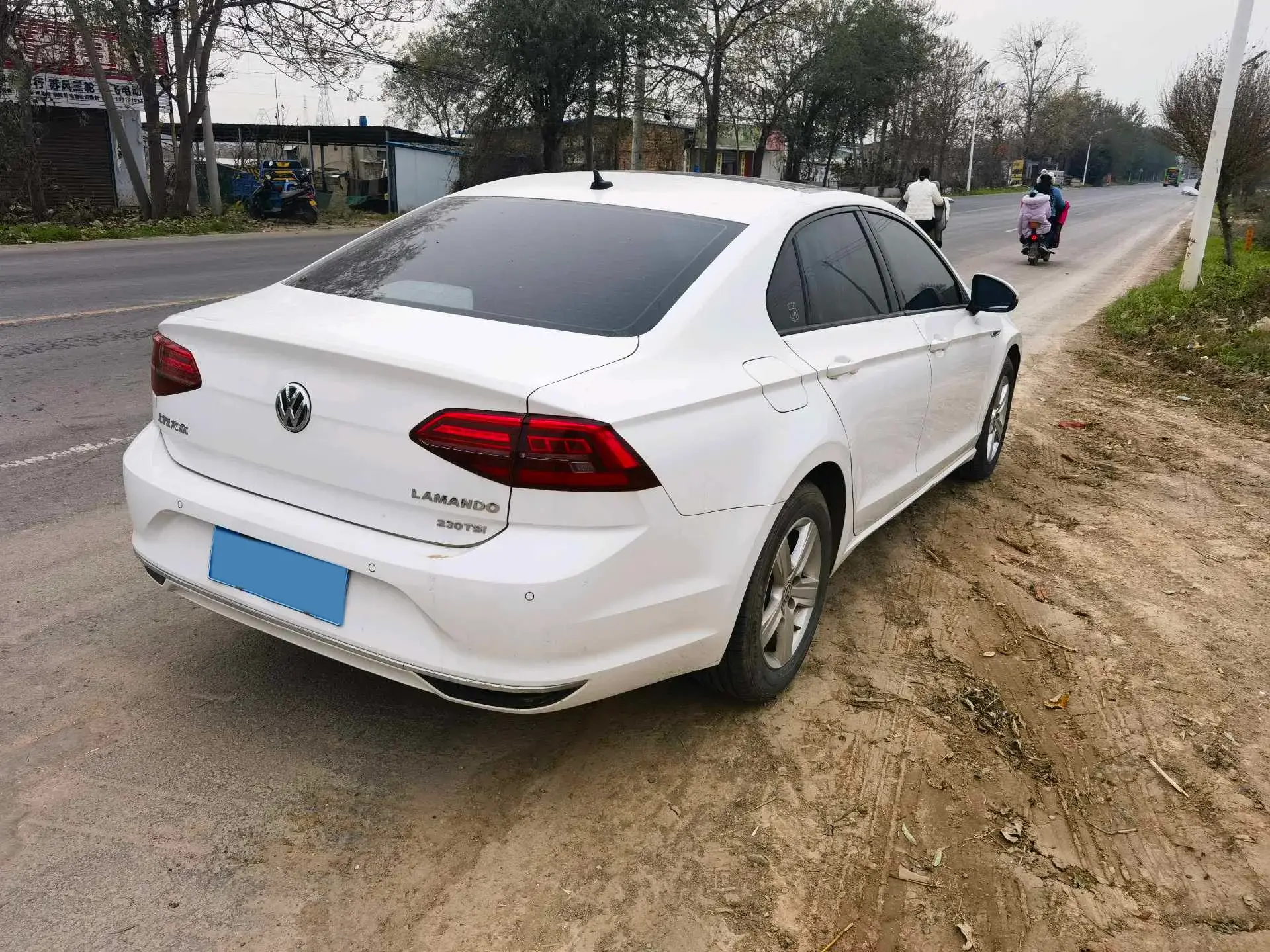 2019 VOLKSWAGEN LAMANDO thumbnail 4