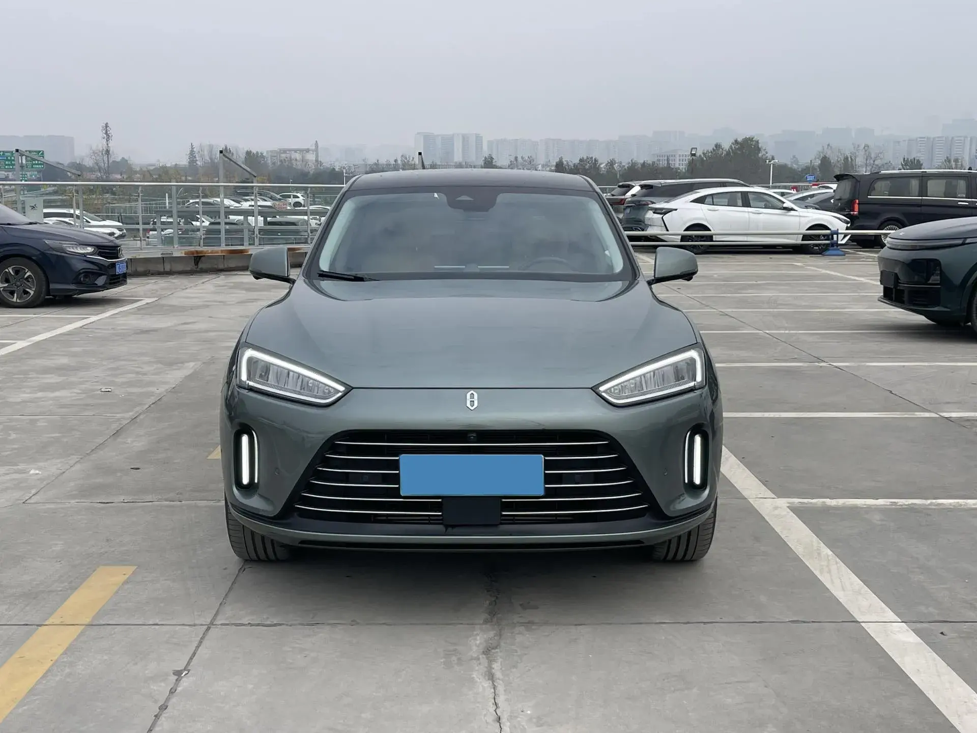 2022 AITO AITO thumbnail 2