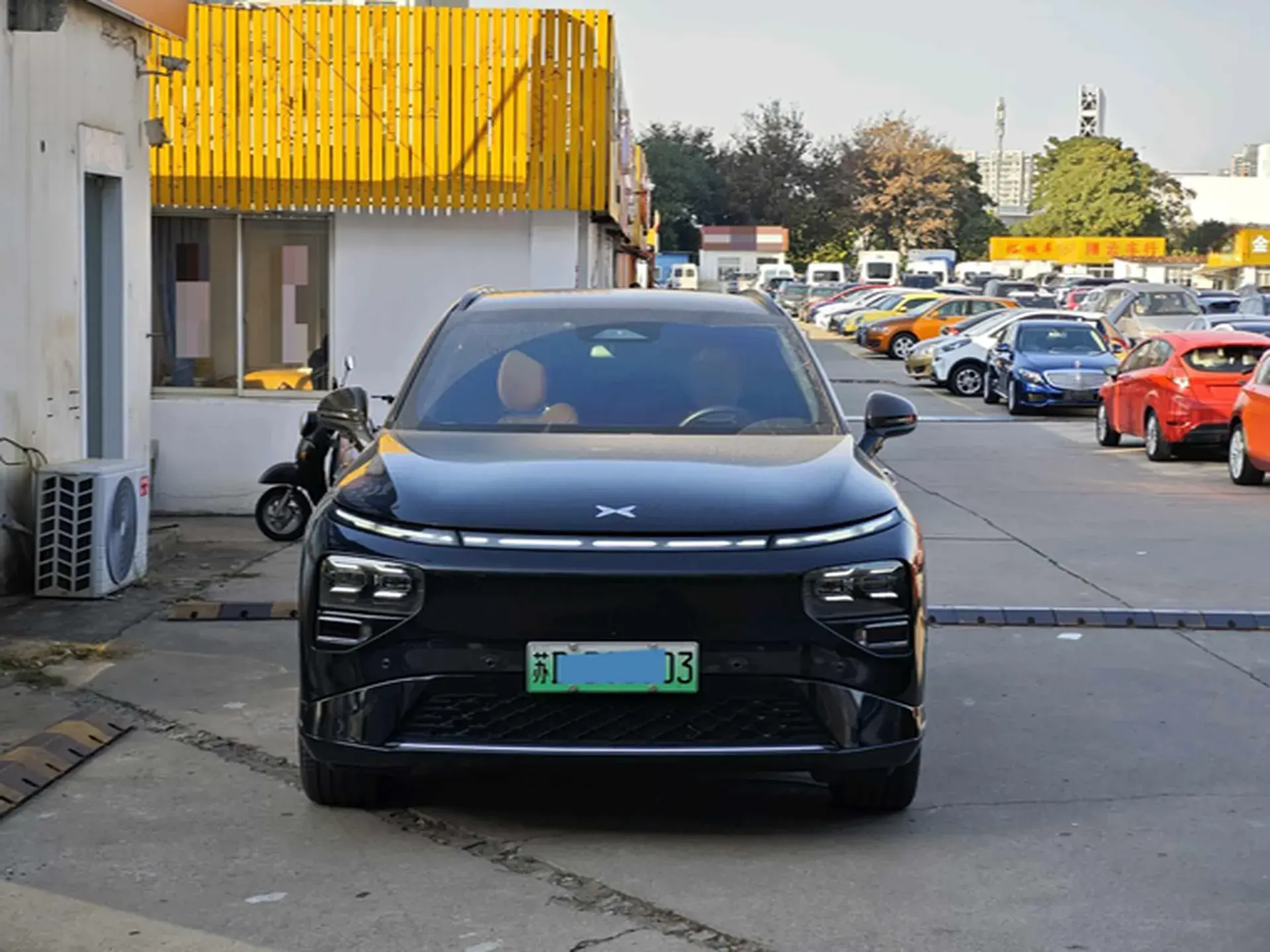 2024 XPENG G9 thumbnail 2