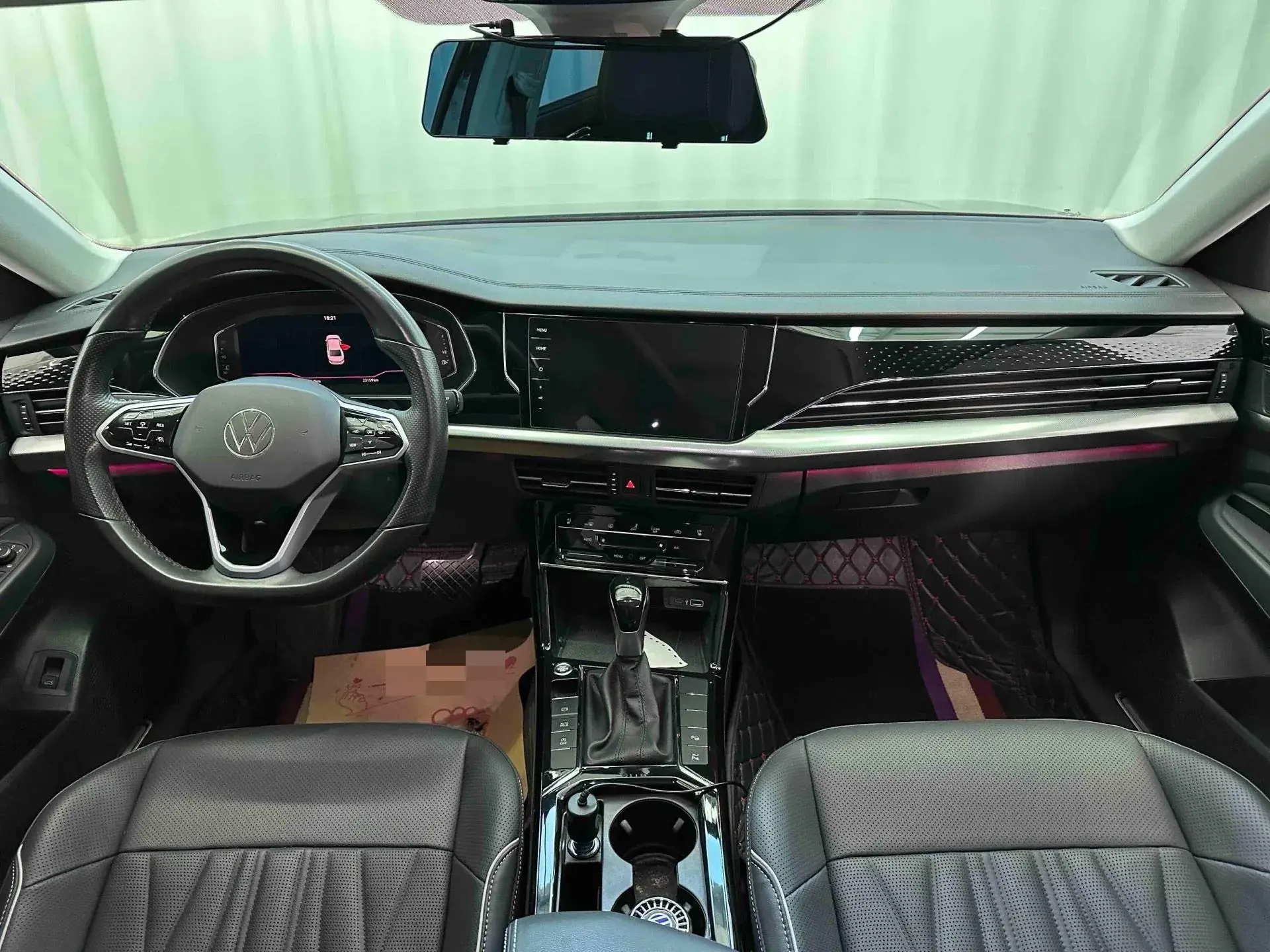 2023 VOLKSWAGEN PASSAT thumbnail 4