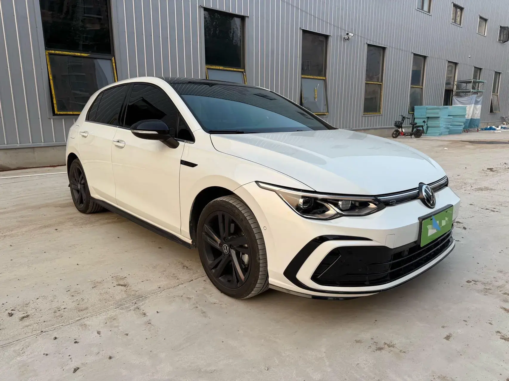 2023 VOLKSWAGEN GOLF thumbnail 2