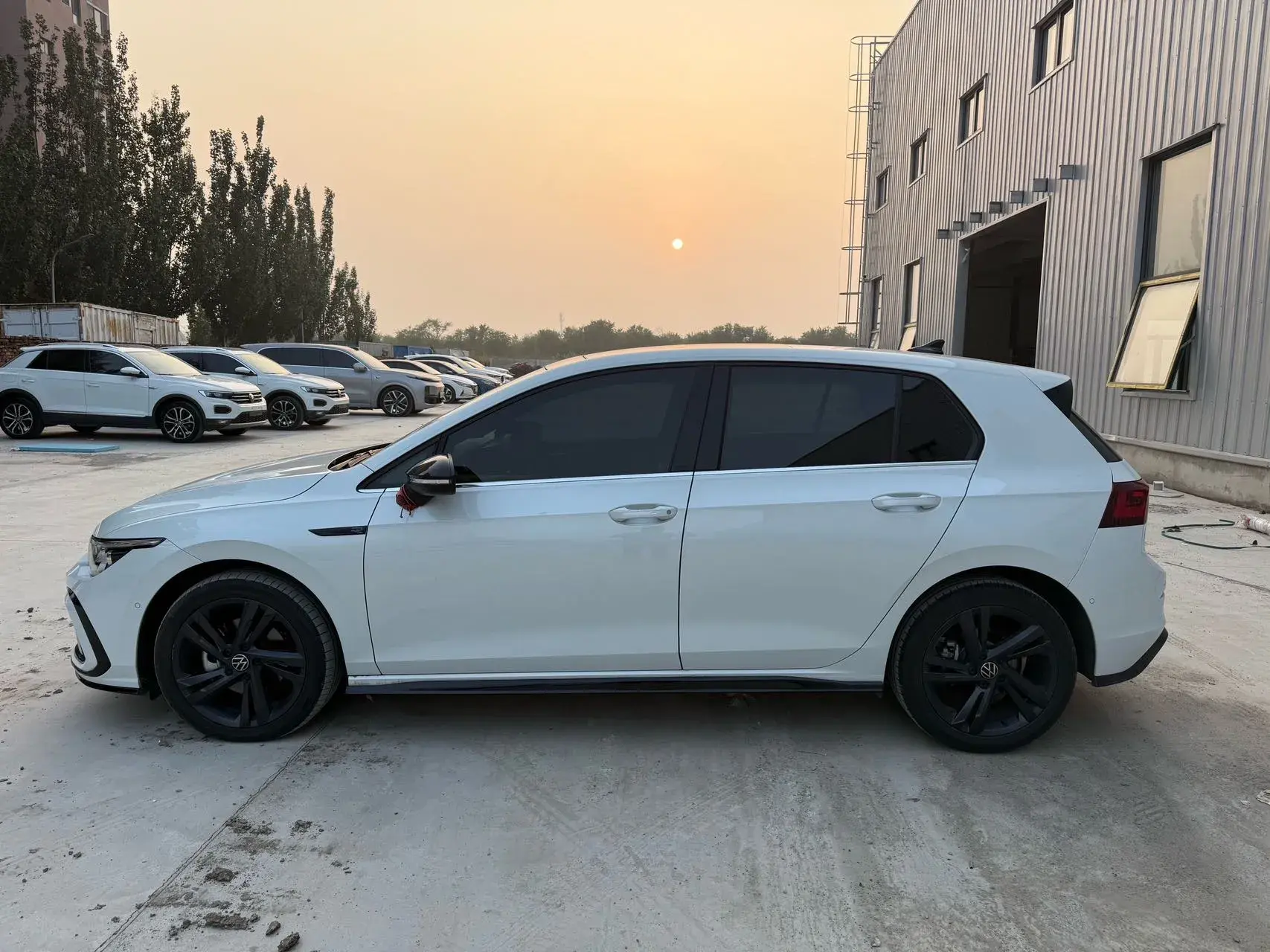 2023 VOLKSWAGEN GOLF thumbnail 4