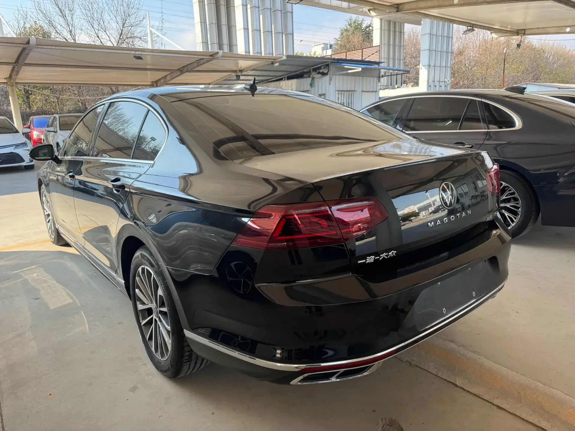 2023 VOLKSWAGEN MAGOTAN thumbnail 4