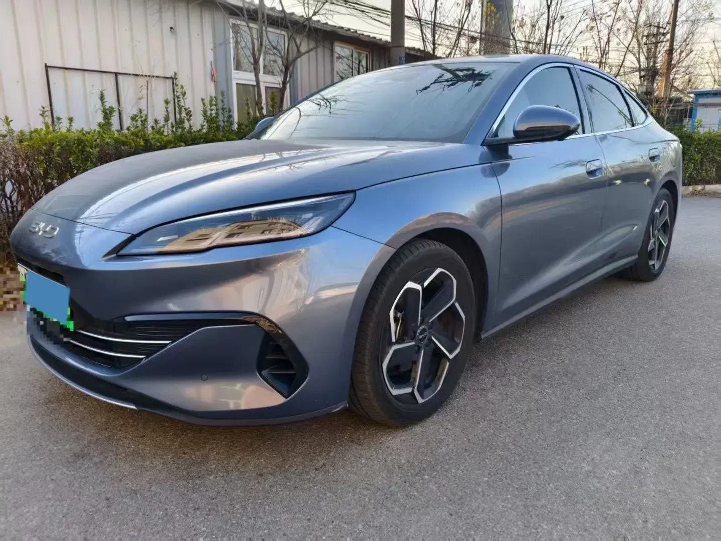 2024 BYD SEAL view 1